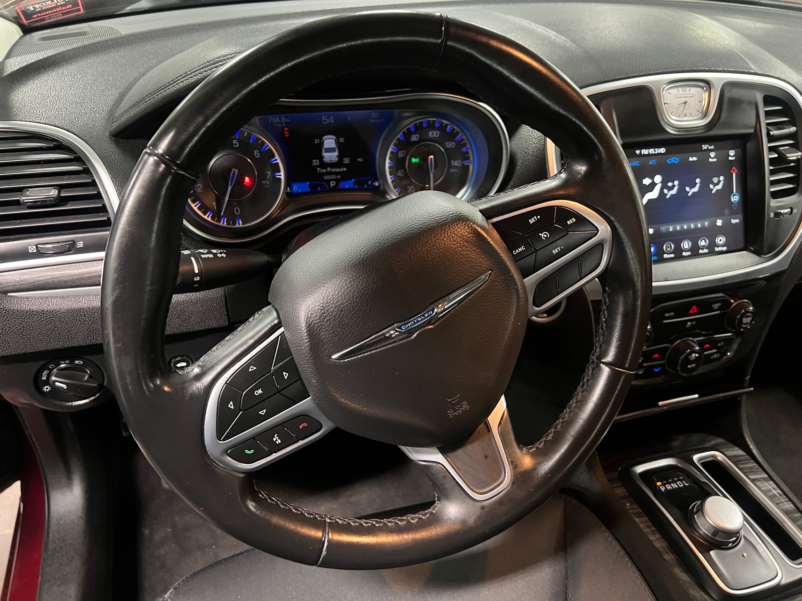 Thumbnail: 2022 Chrysler 300 - 5