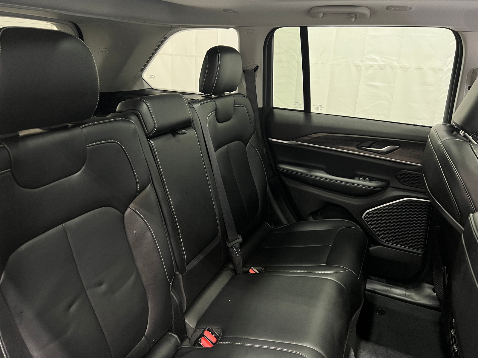 Thumbnail: 2022 Jeep Grand Cherokee - 5