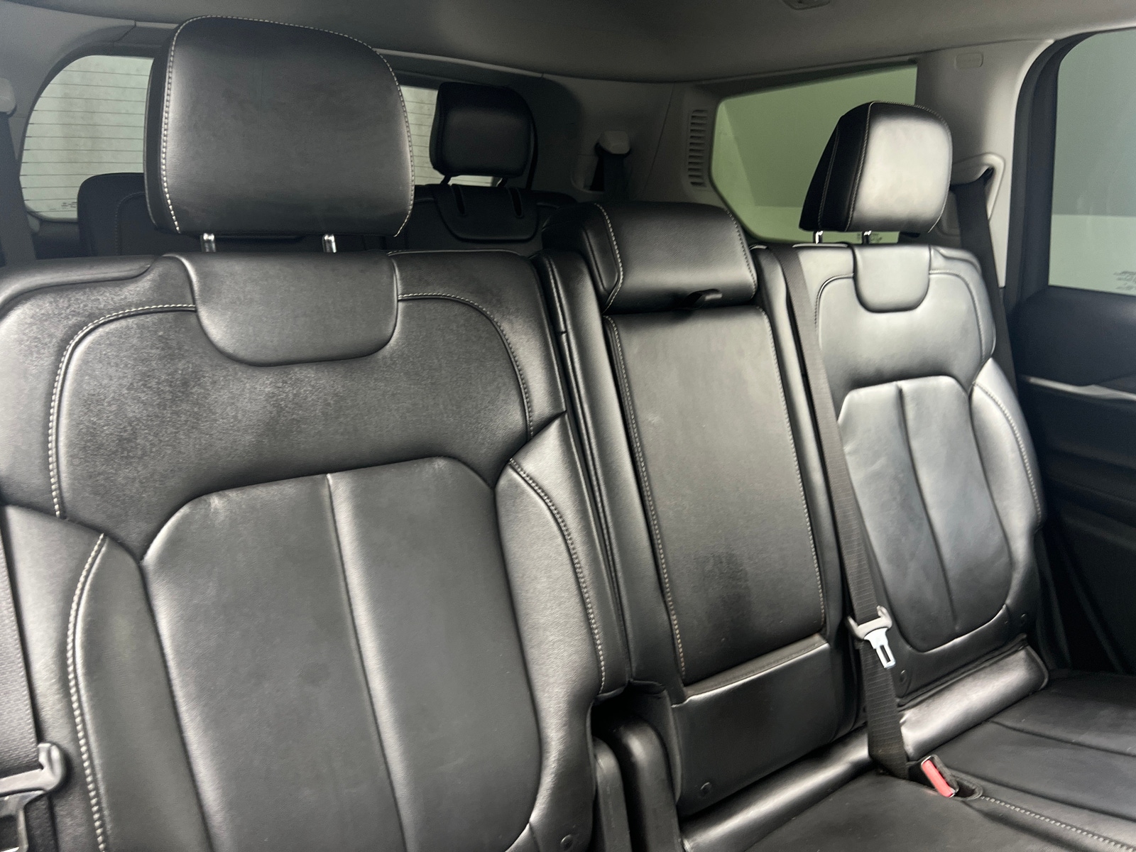 Thumbnail: 2022 Jeep Grand Cherokee L - 5