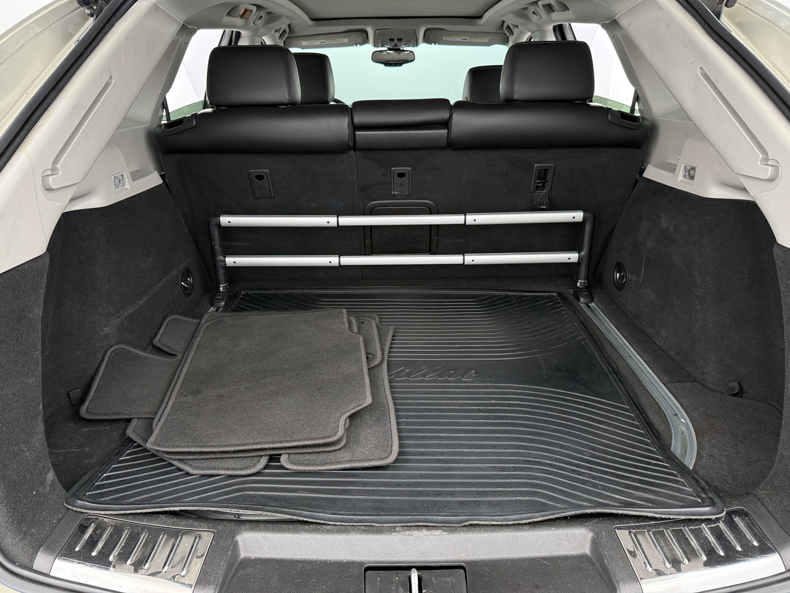 Thumbnail: 2013 Cadillac SRX - 6