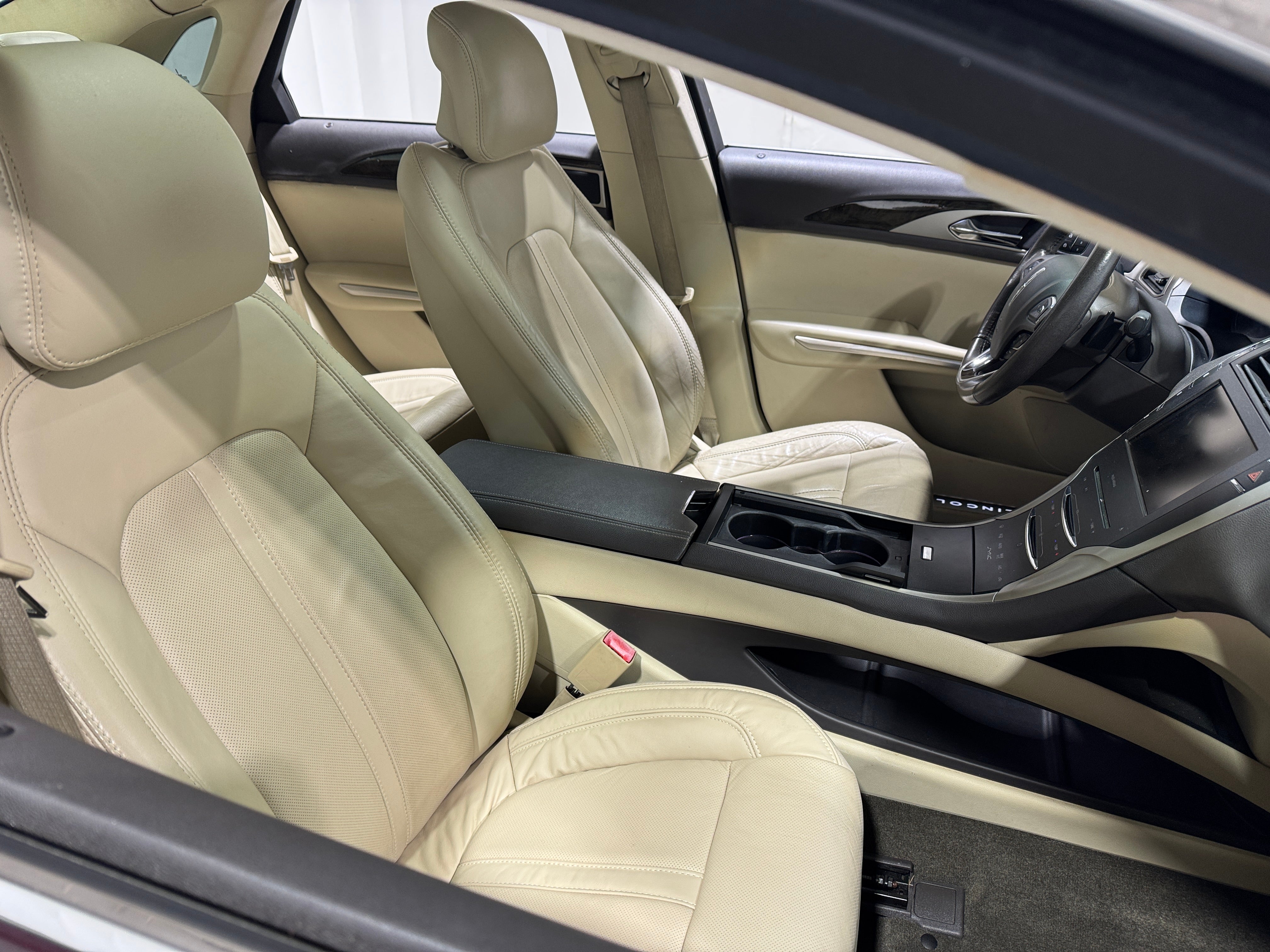 Used 2013 Lincoln MKZ Base with VIN 3LN6L2GK9DR811155 for sale in Oak Creek, WI