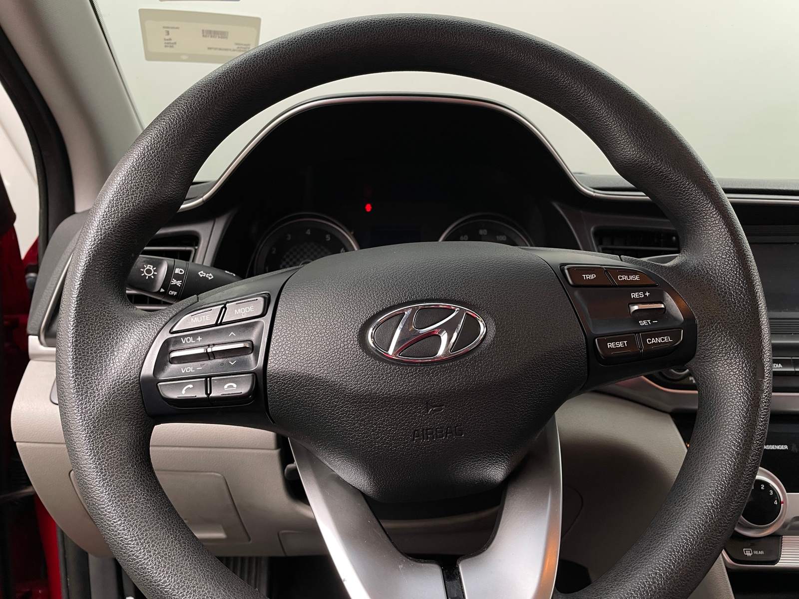 Thumbnail: 2019 Hyundai Elantra - 5