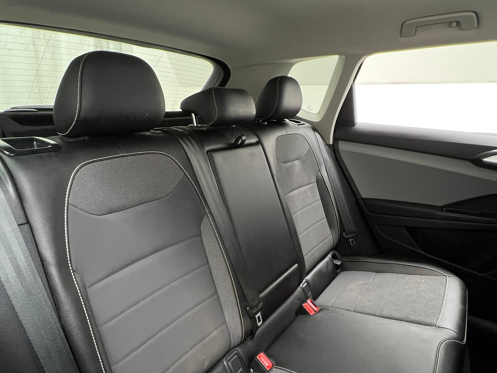 Thumbnail: 2022 Volkswagen Taos - 5