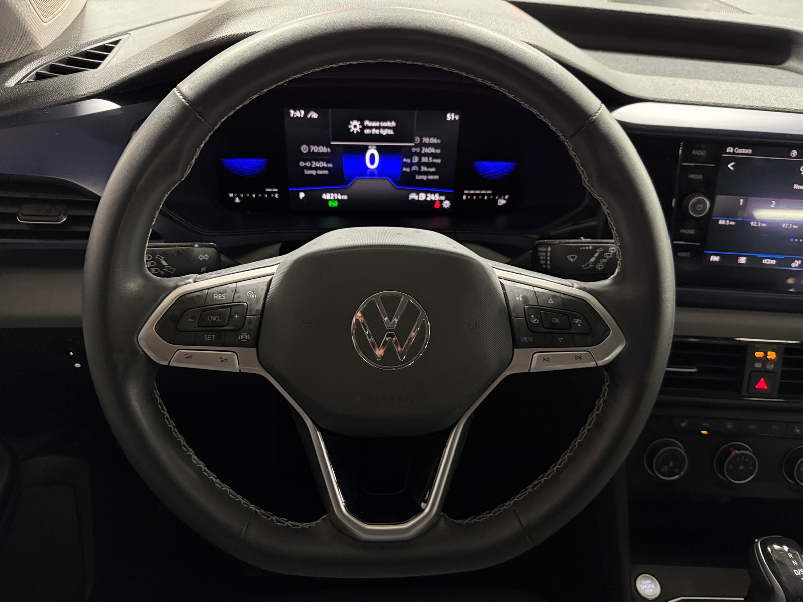 Thumbnail: 2022 Volkswagen Taos - 4