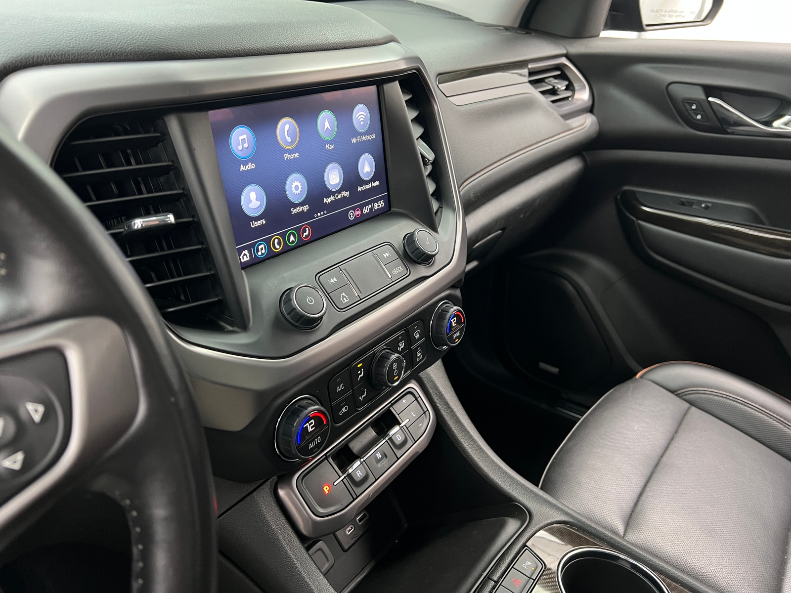 Thumbnail: 2022 GMC Acadia - 3