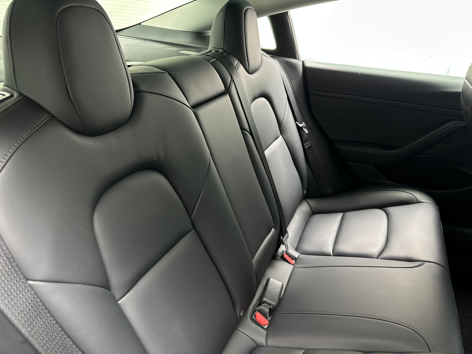 Thumbnail: 2022 Tesla Model 3 - 5