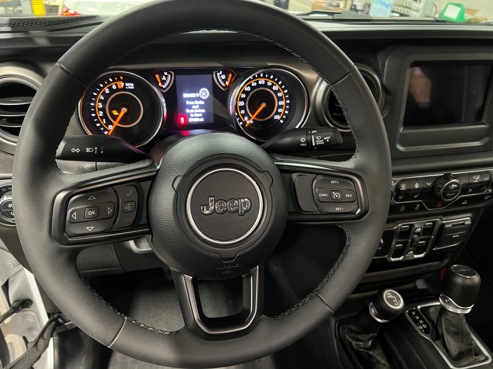 Thumbnail: 2023 Jeep Gladiator - 5