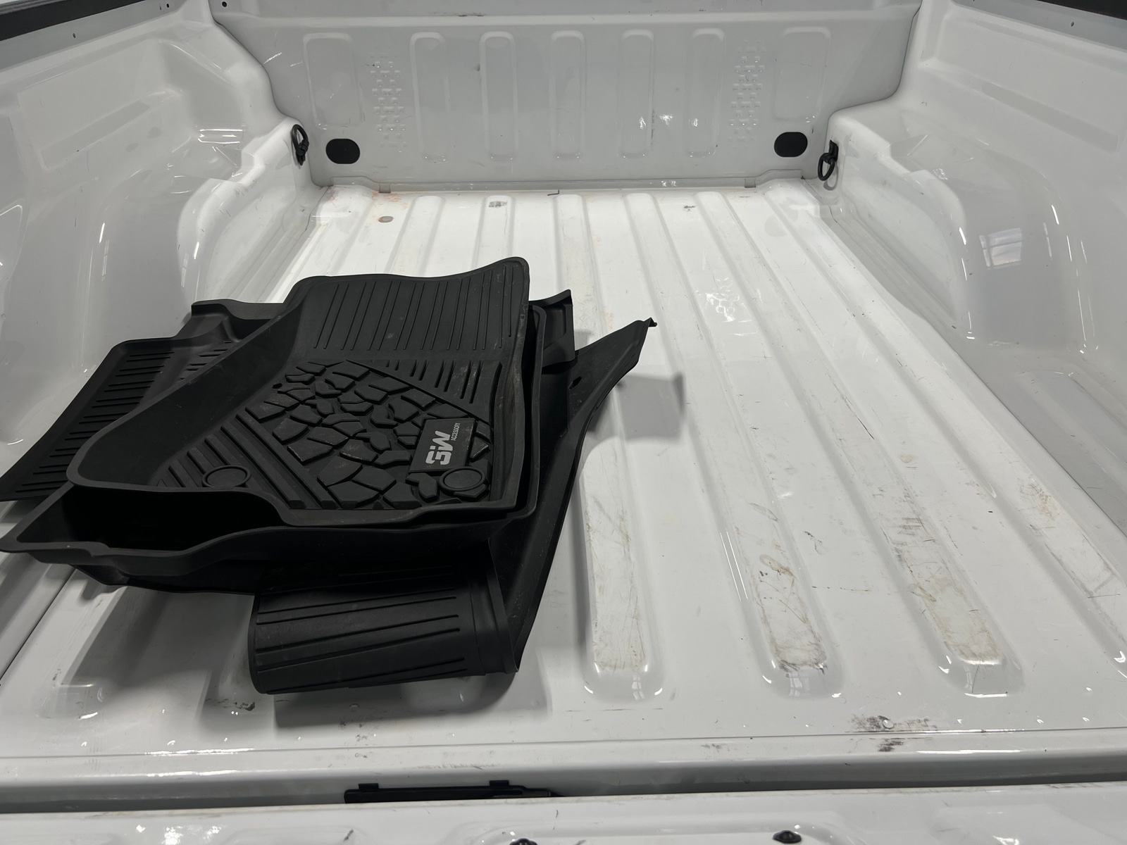 Thumbnail: 2023 Jeep Gladiator - 7