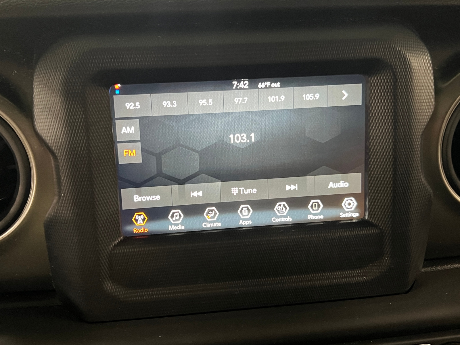 Thumbnail: 2023 Jeep Gladiator - 4