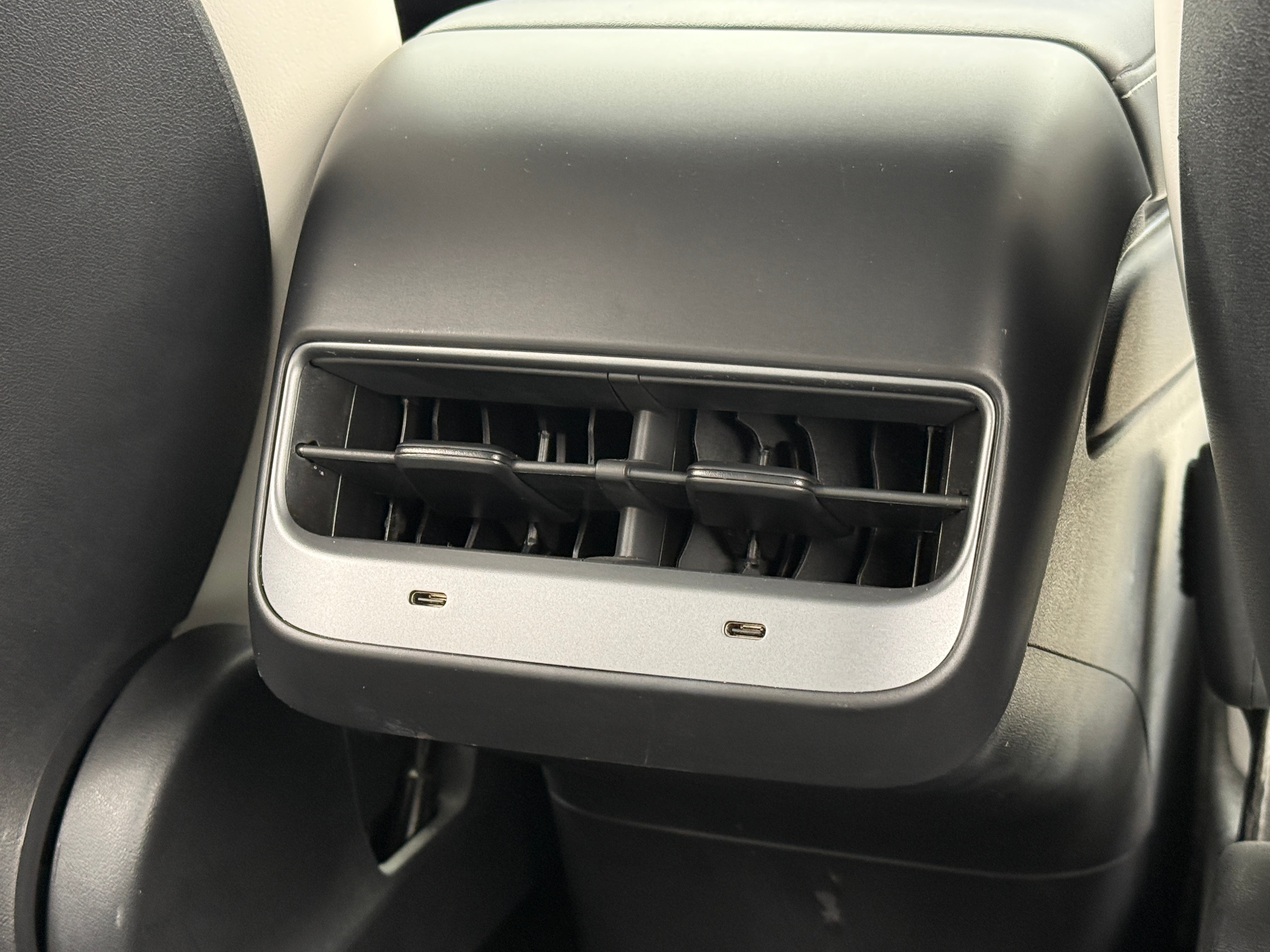 Used 2021 Tesla Model Y Standard Range with VIN 5YJYGDED3MF107276 for sale in Auburn, WA