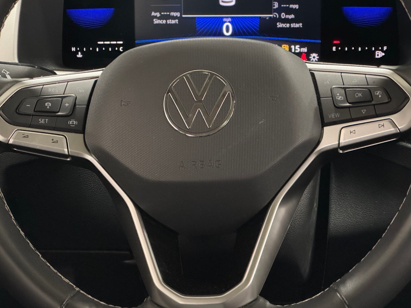 Thumbnail: 2022 Volkswagen Atlas - 4