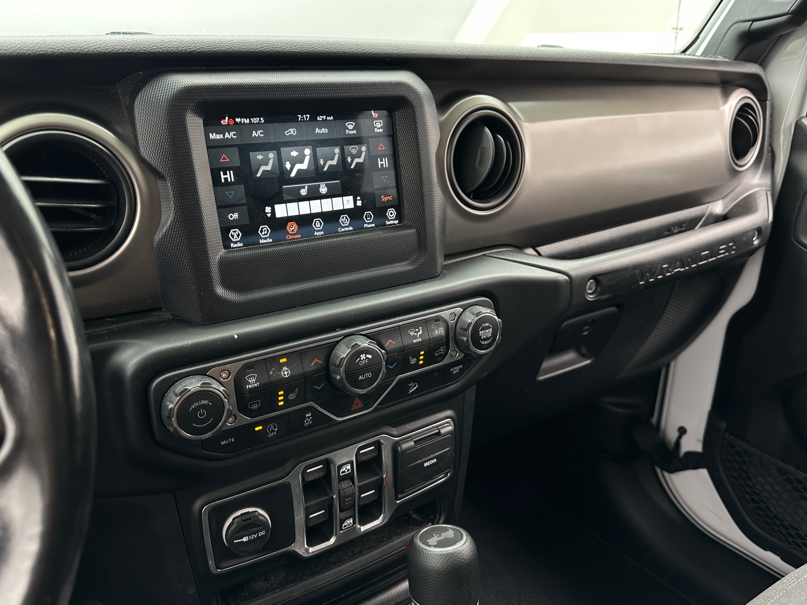 Thumbnail: 2020 Jeep Wrangler - 4