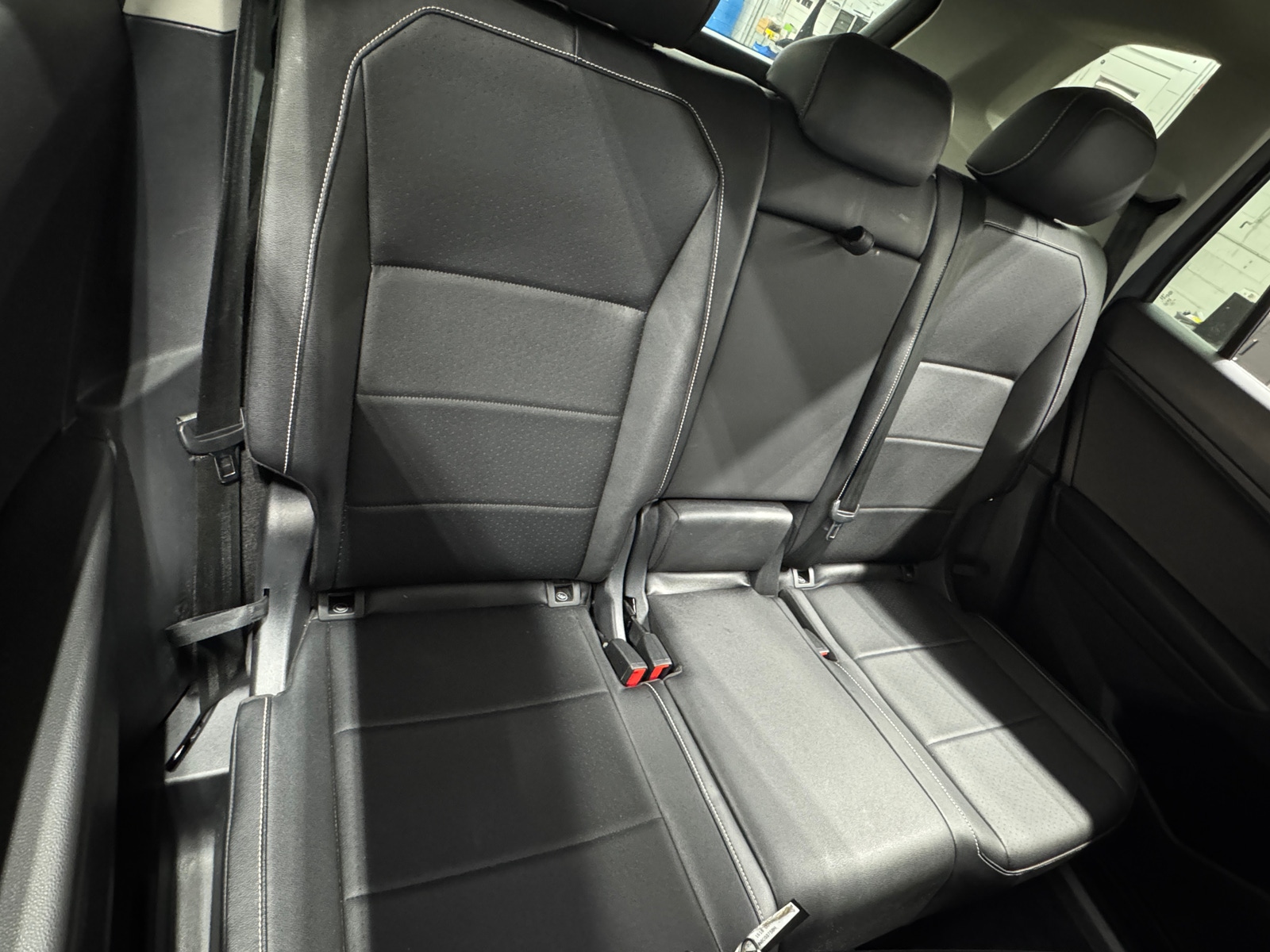 Thumbnail: 2021 Volkswagen Tiguan - 6