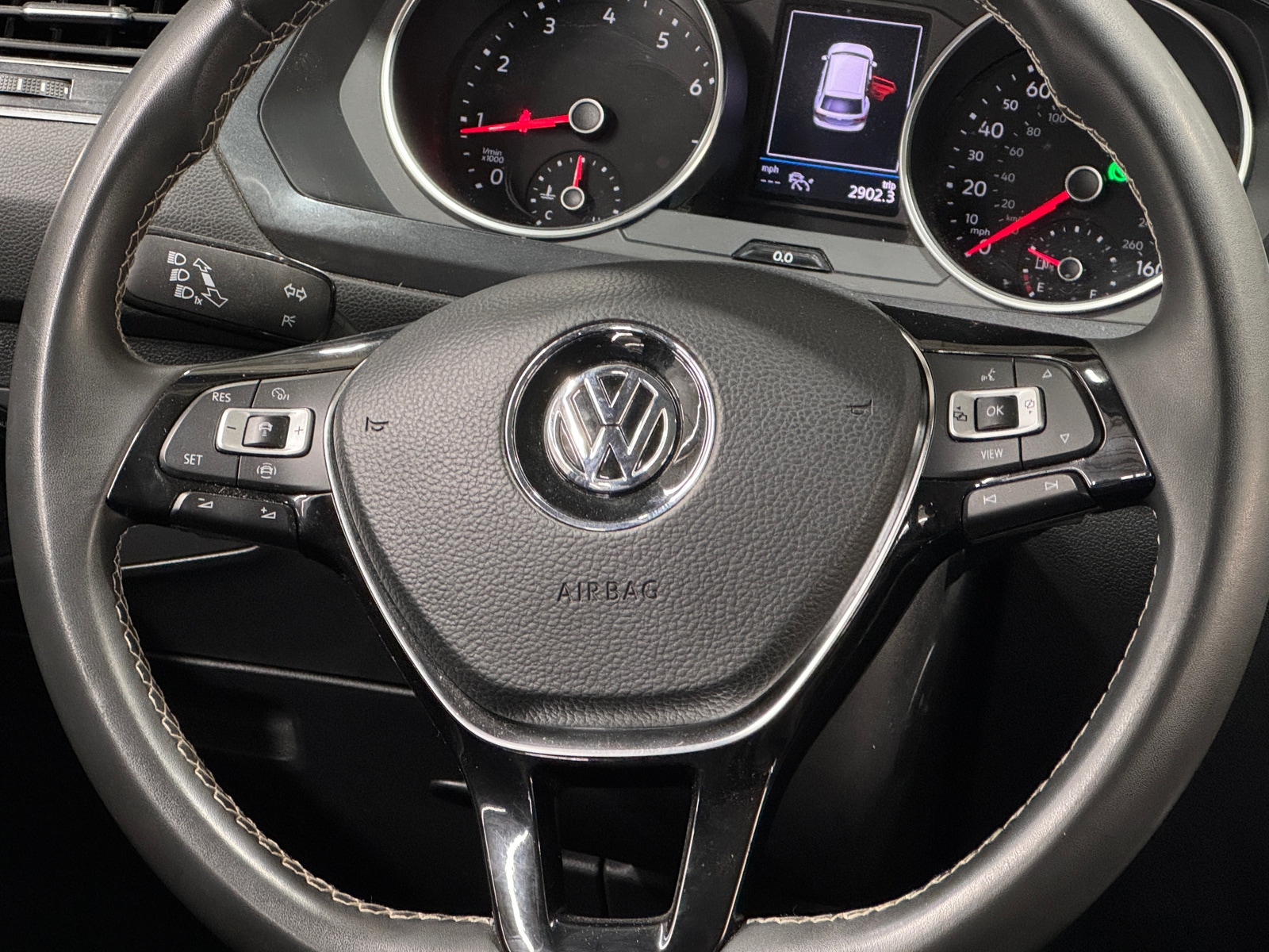 Thumbnail: 2021 Volkswagen Tiguan - 5