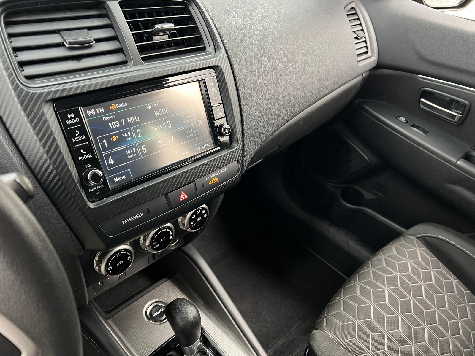 Thumbnail: 2024 Mitsubishi Outlander Sport - 4