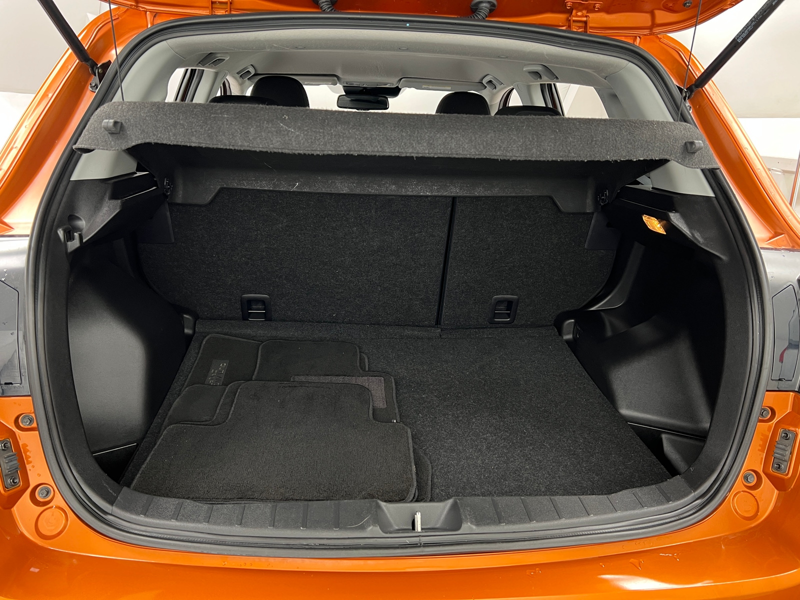 Thumbnail: 2023 Mitsubishi Outlander Sport - 7