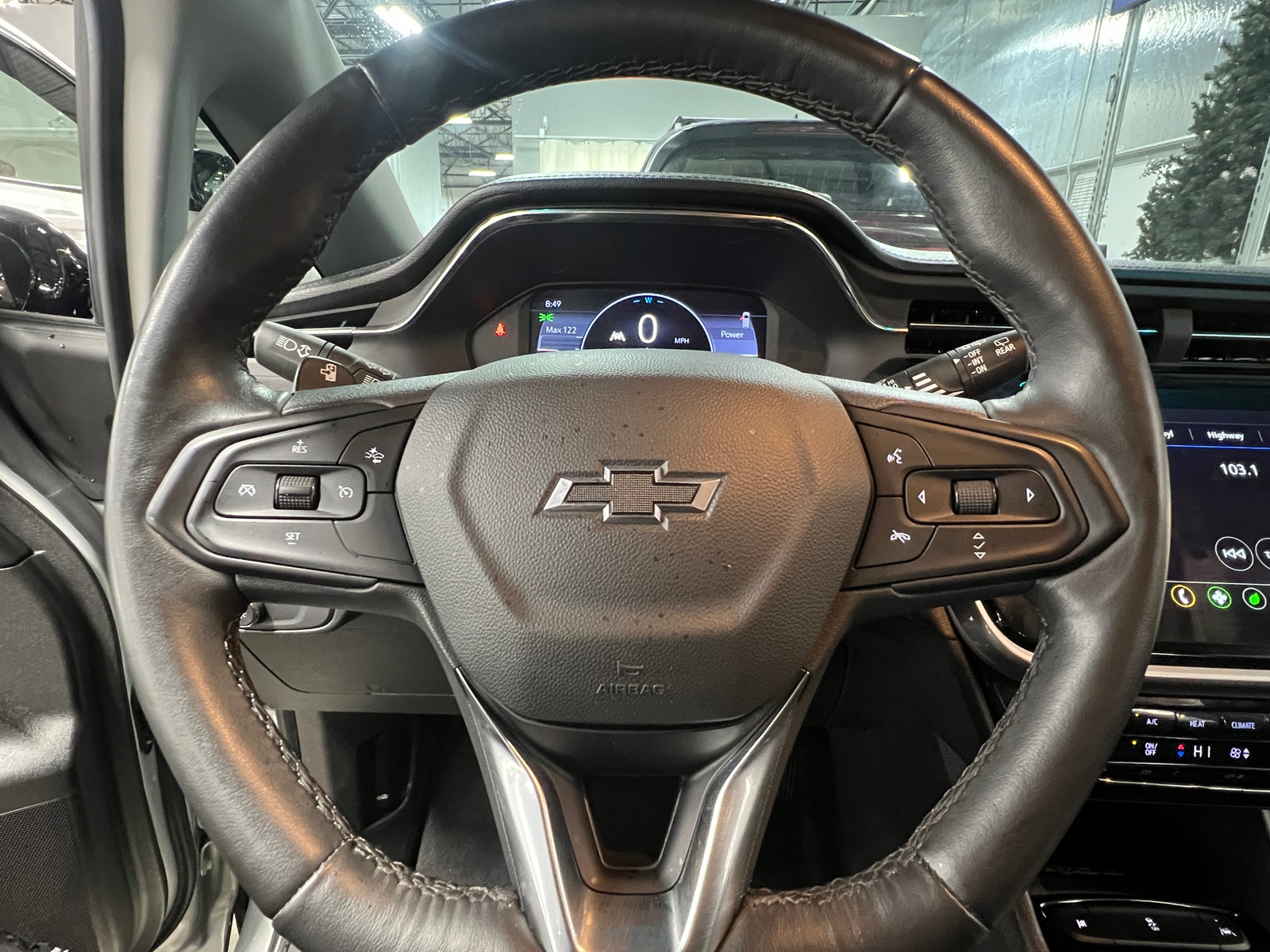 Thumbnail: 2023 Chevrolet Bolt EV - 4