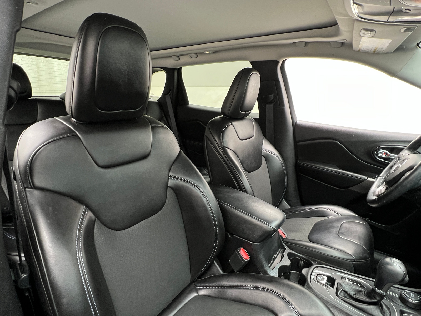 Thumbnail: 2019 Jeep Cherokee - 2