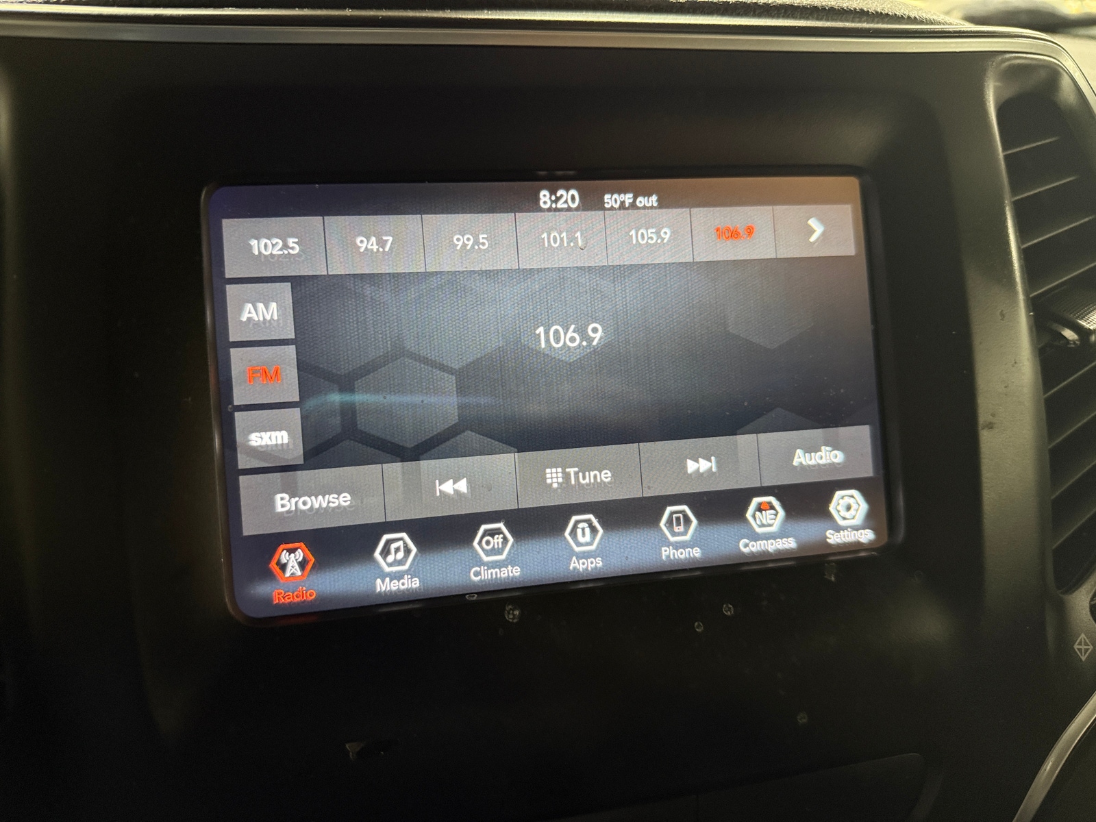 Thumbnail: 2019 Jeep Cherokee - 4