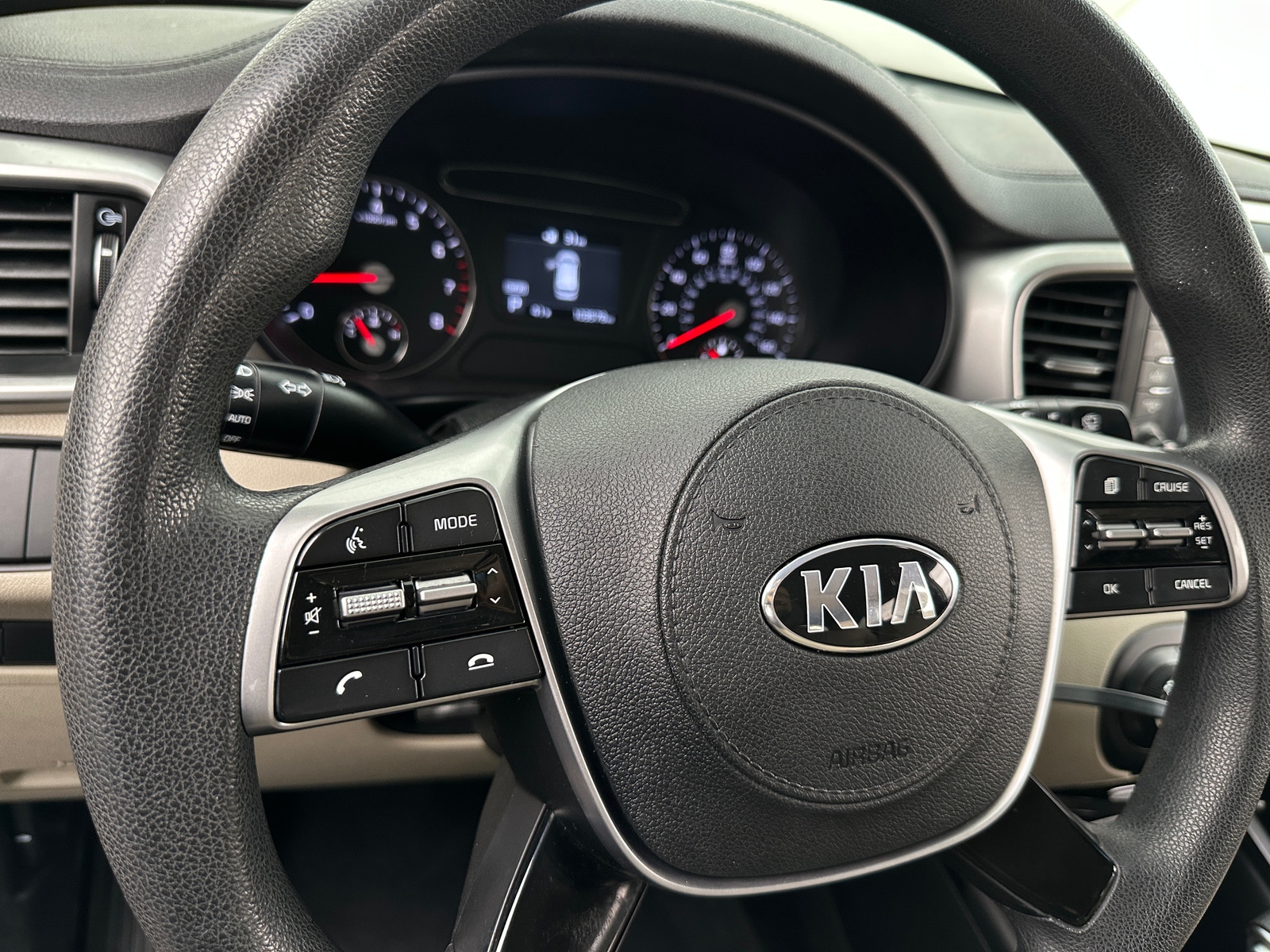 Thumbnail: 2019 Kia Sorento - 5