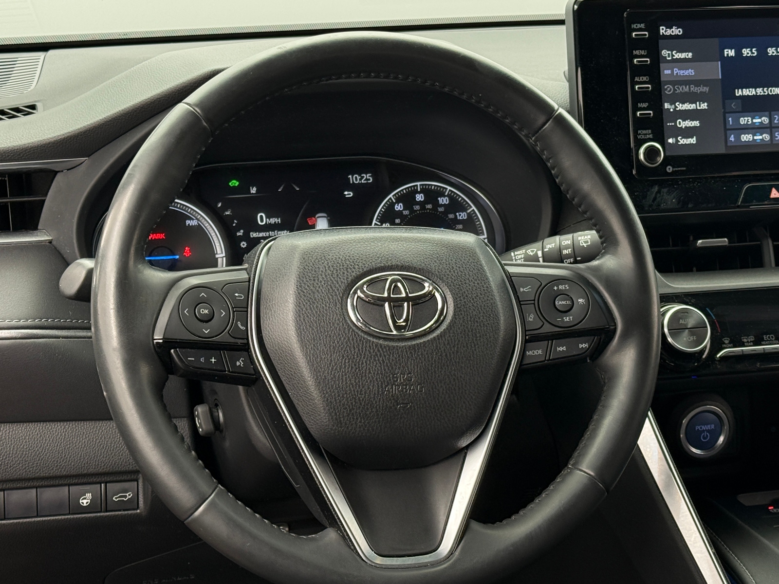 Thumbnail: 2021 Toyota Venza - 4