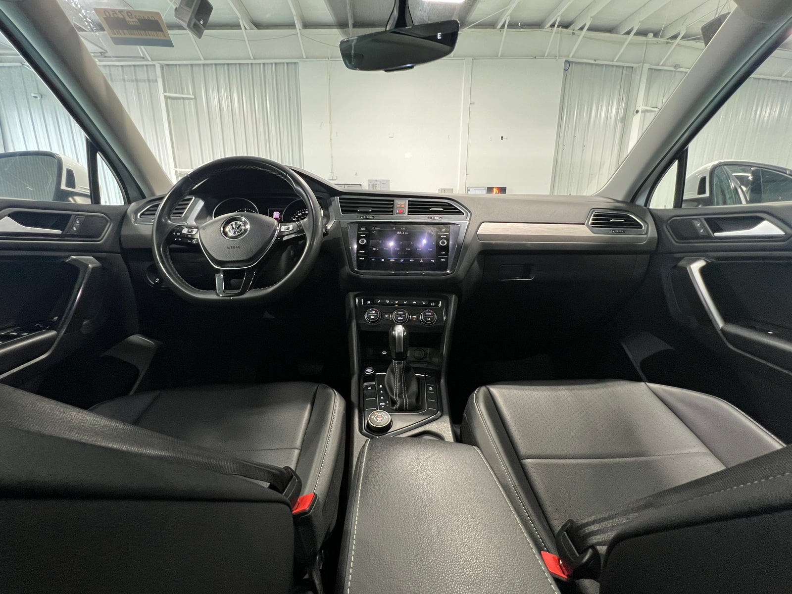 Thumbnail: 2021 Volkswagen Tiguan - 2