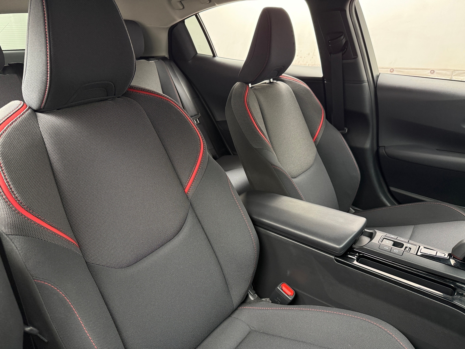 Thumbnail: 2025 Toyota Prius - 2