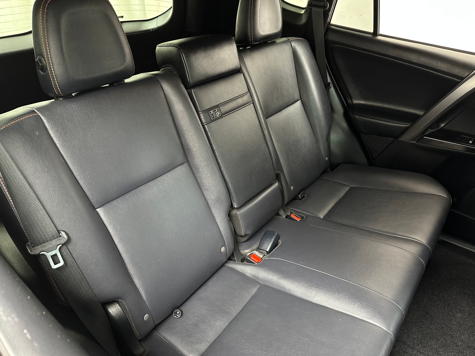 Thumbnail: 2018 Toyota RAV4 - 5