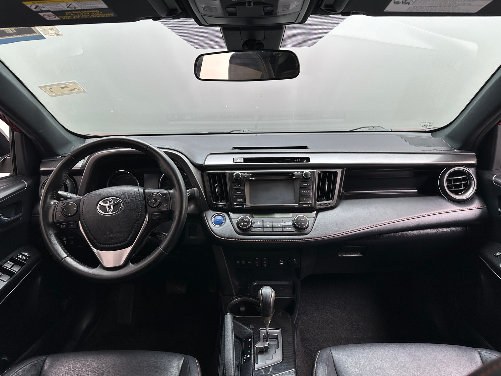 Thumbnail: 2018 Toyota RAV4 - 2