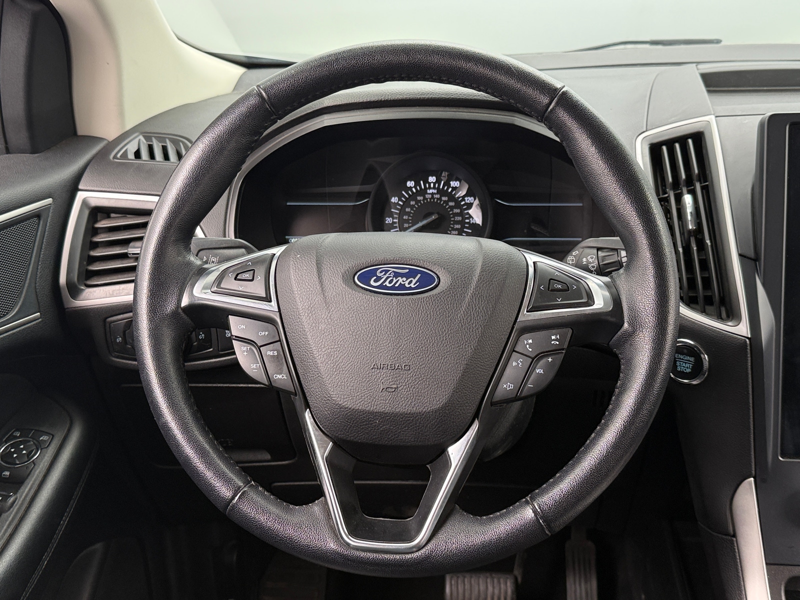 Thumbnail: 2023 Ford Edge - 4