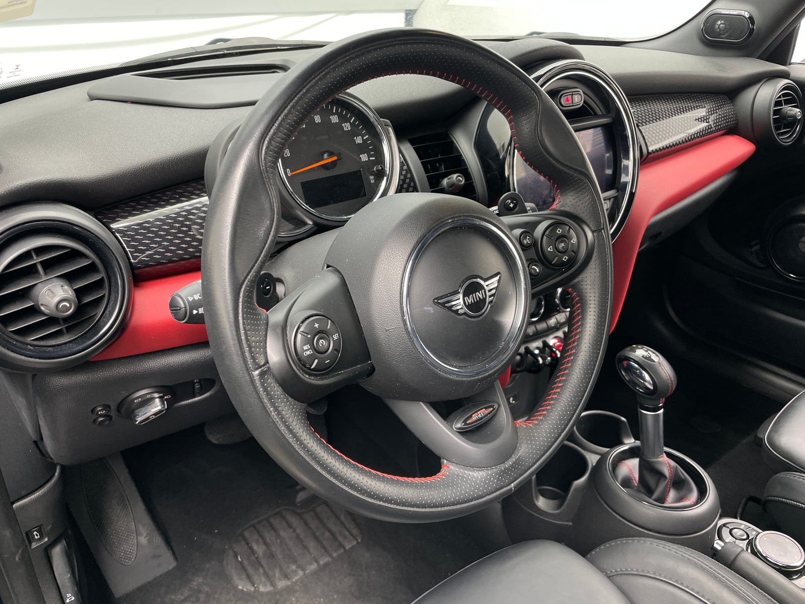 Thumbnail: 2019 MINI Cooper Convertible - 4