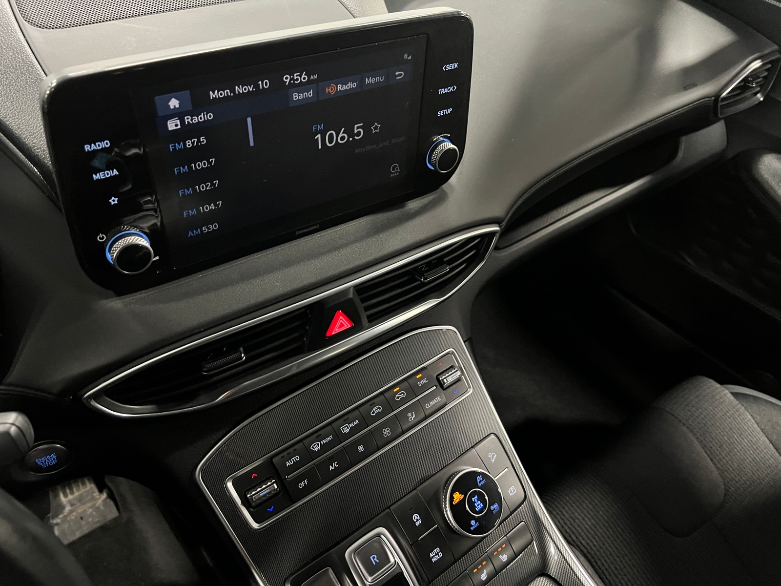 Thumbnail: 2022 Hyundai Santa Fe - 4