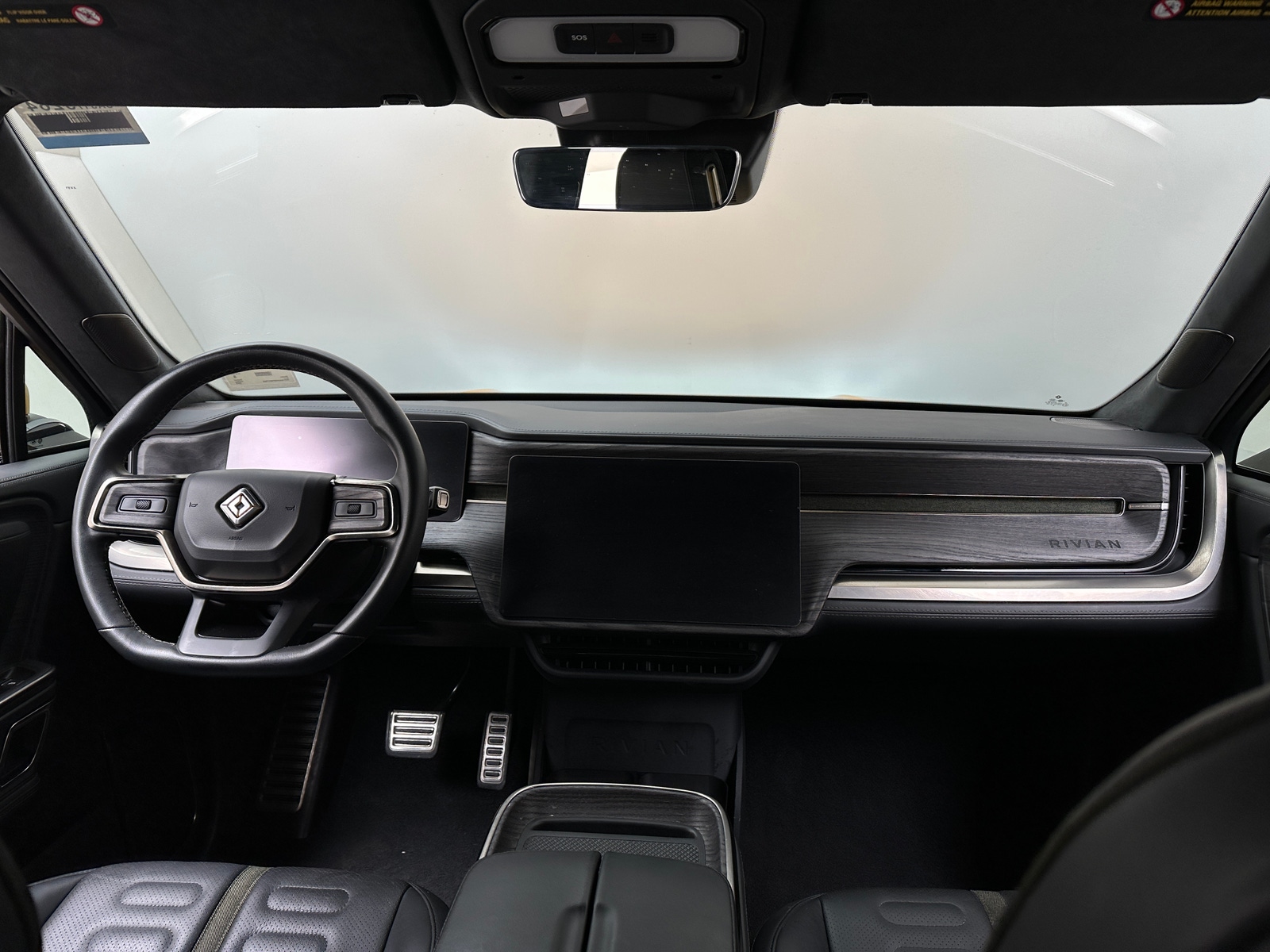 Thumbnail: 2023 Rivian R1T - 2