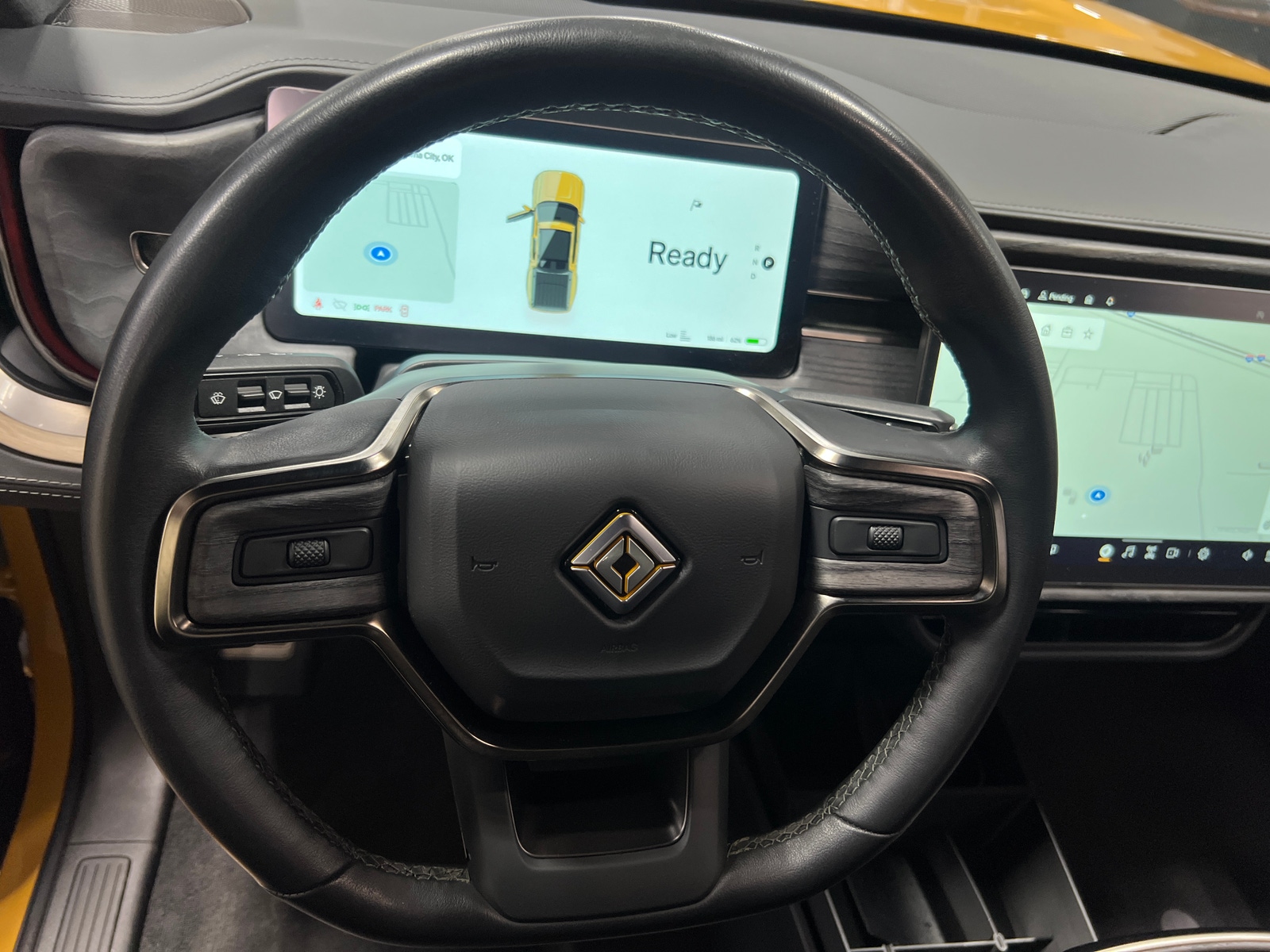 Thumbnail: 2023 Rivian R1T - 4