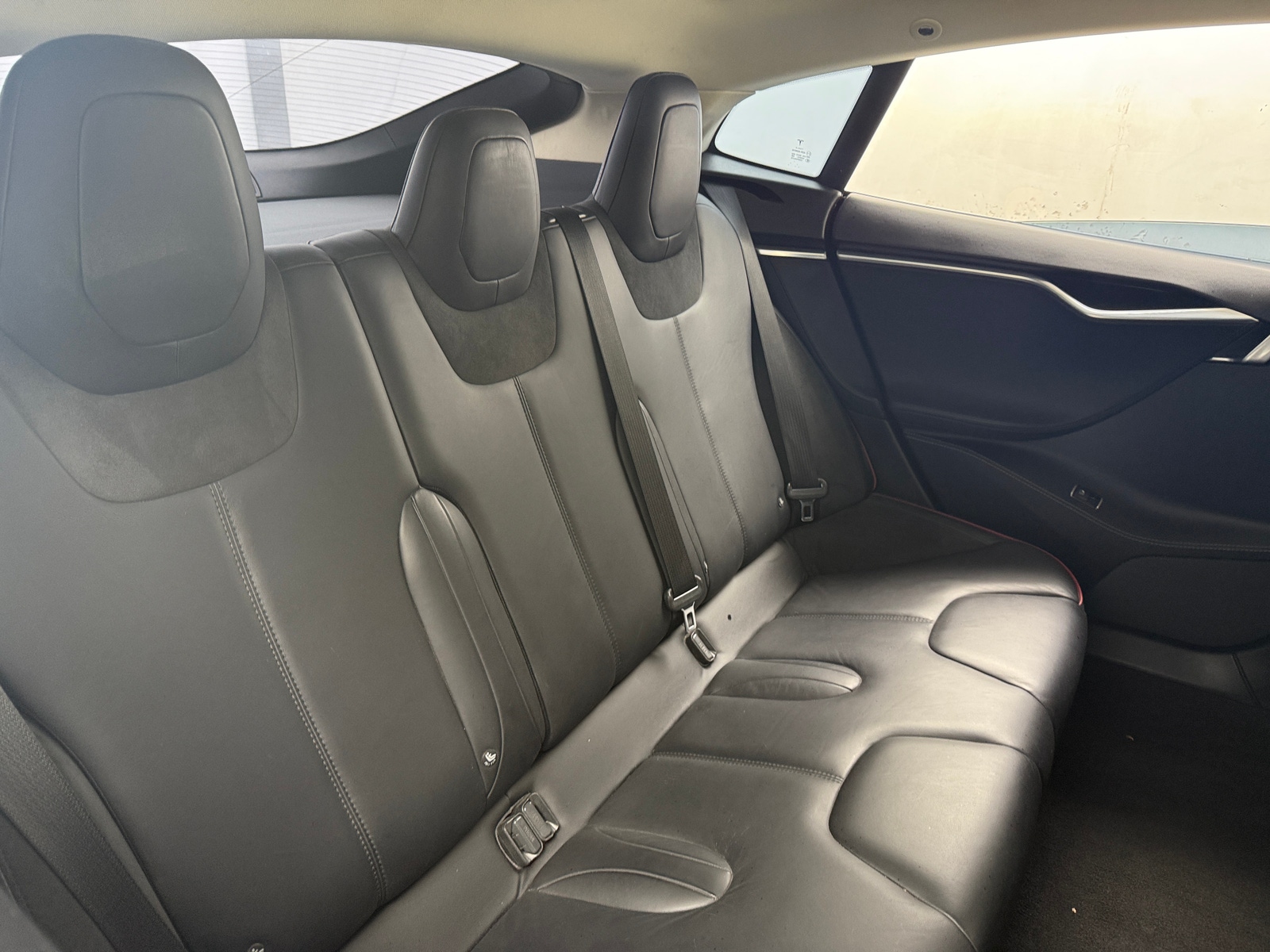 Thumbnail: 2014 Tesla Model S - 5