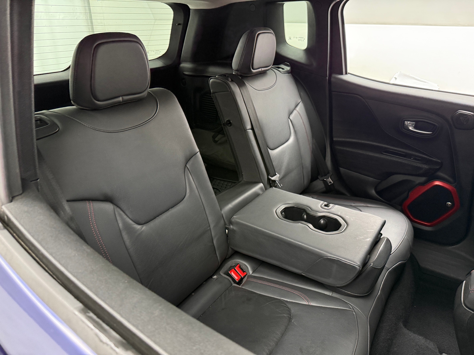 Thumbnail: 2016 Jeep Renegade - 5