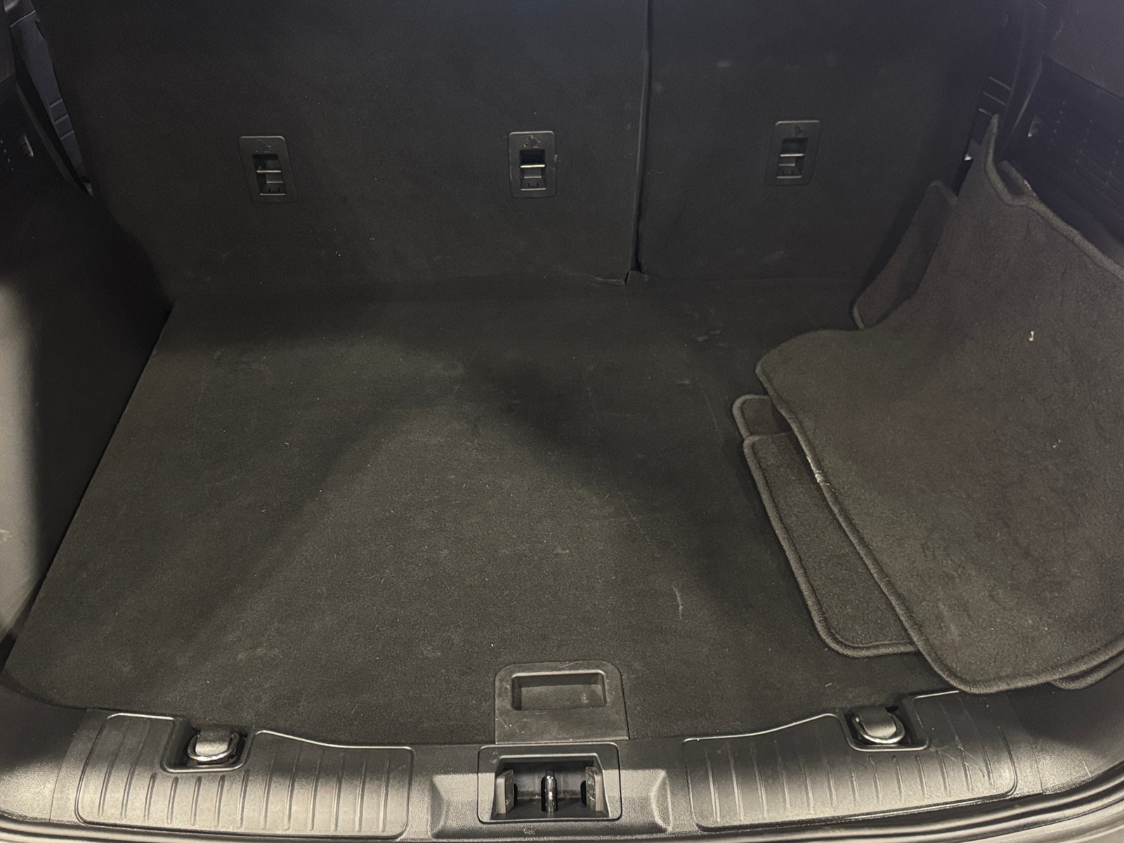 Thumbnail: 2023 Ford Escape - 7