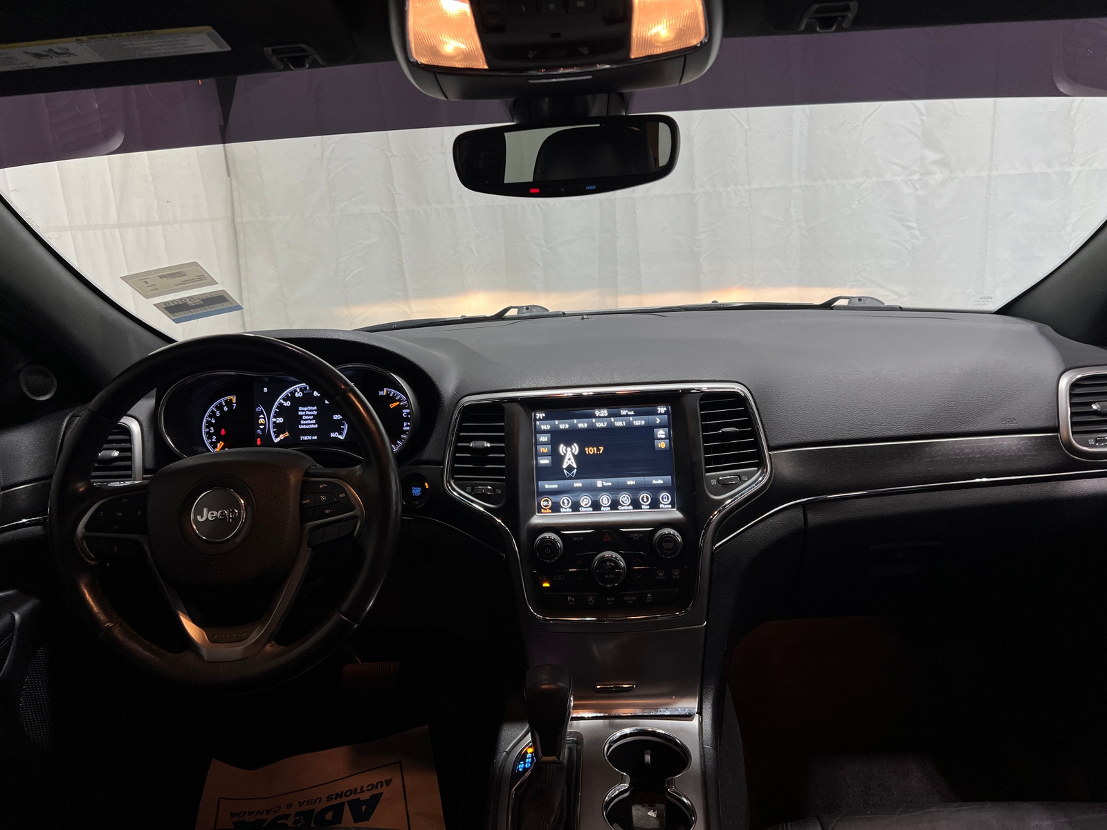 Thumbnail: 2018 Jeep Grand Cherokee - 3