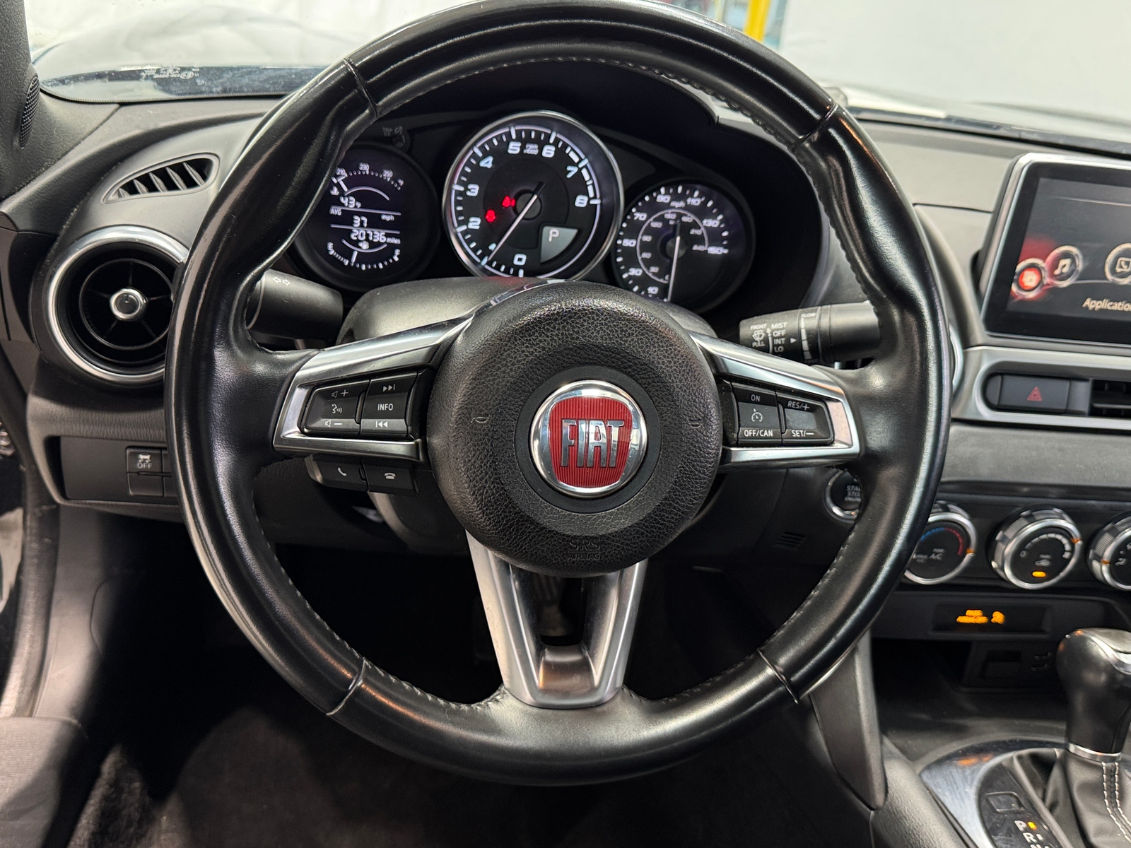 Thumbnail: 2019 Fiat 124 Spider - 5