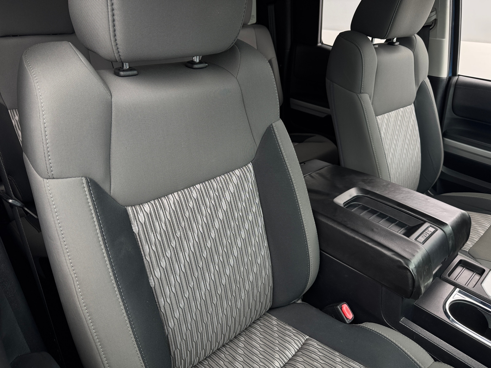 Thumbnail: 2019 Toyota Tundra - 2