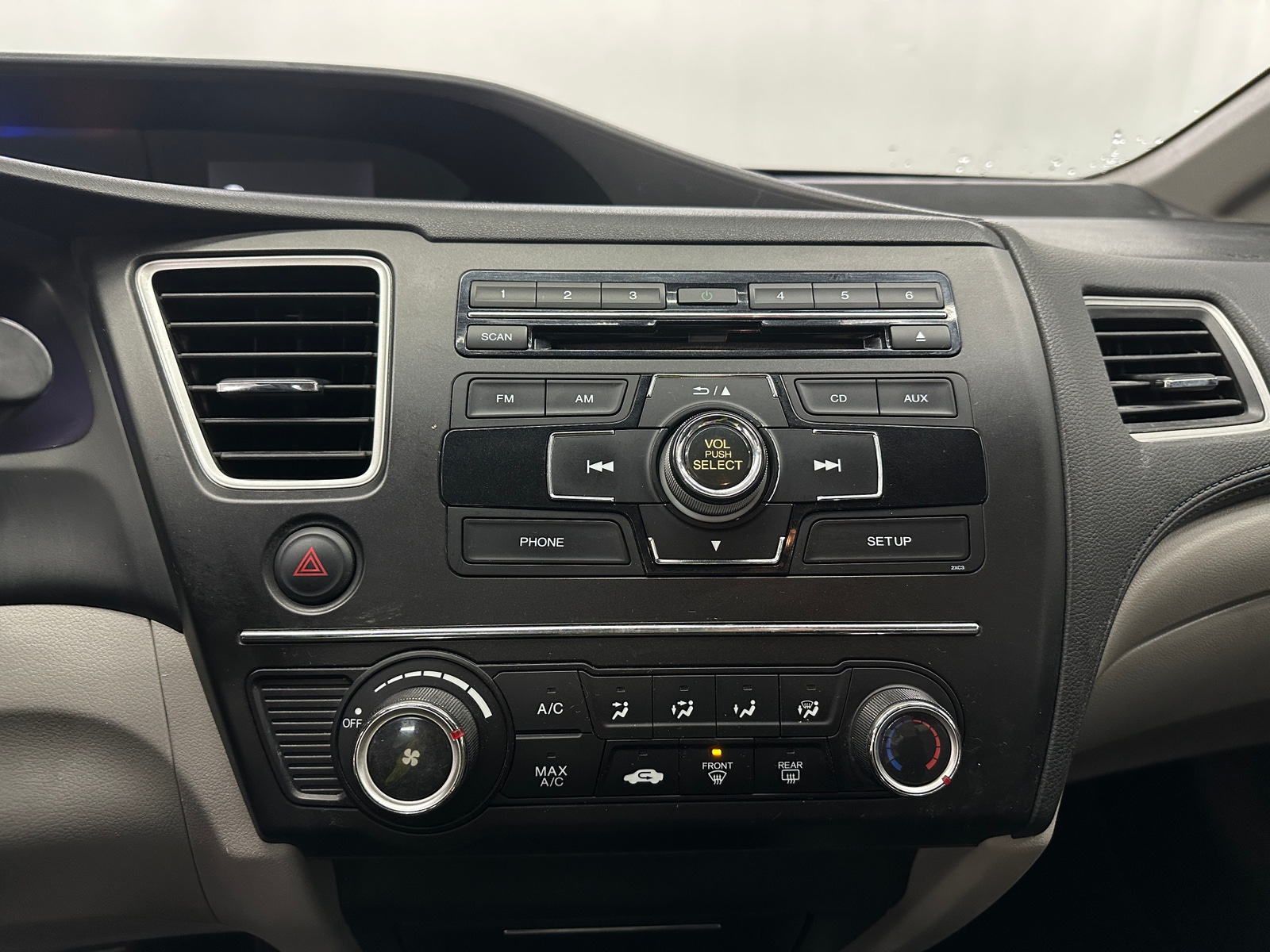 Thumbnail: 2015 Honda Civic - 4