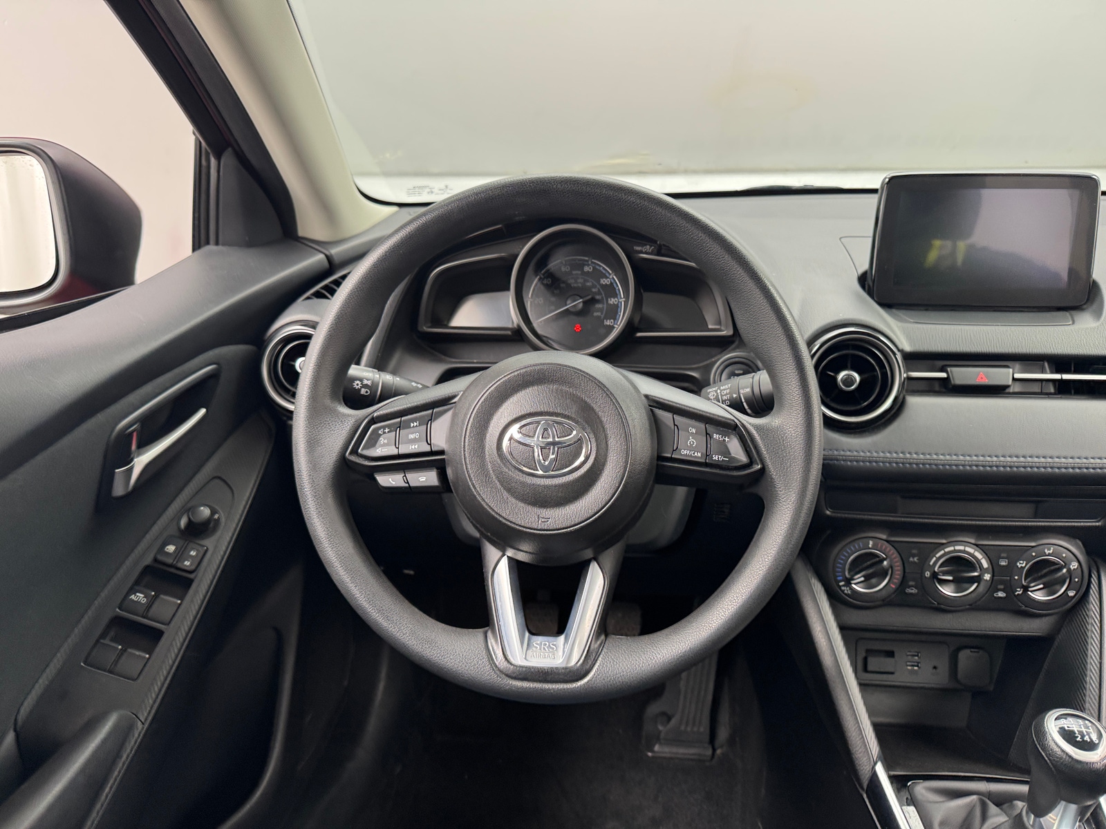 Thumbnail: 2019 Toyota Yaris - 5