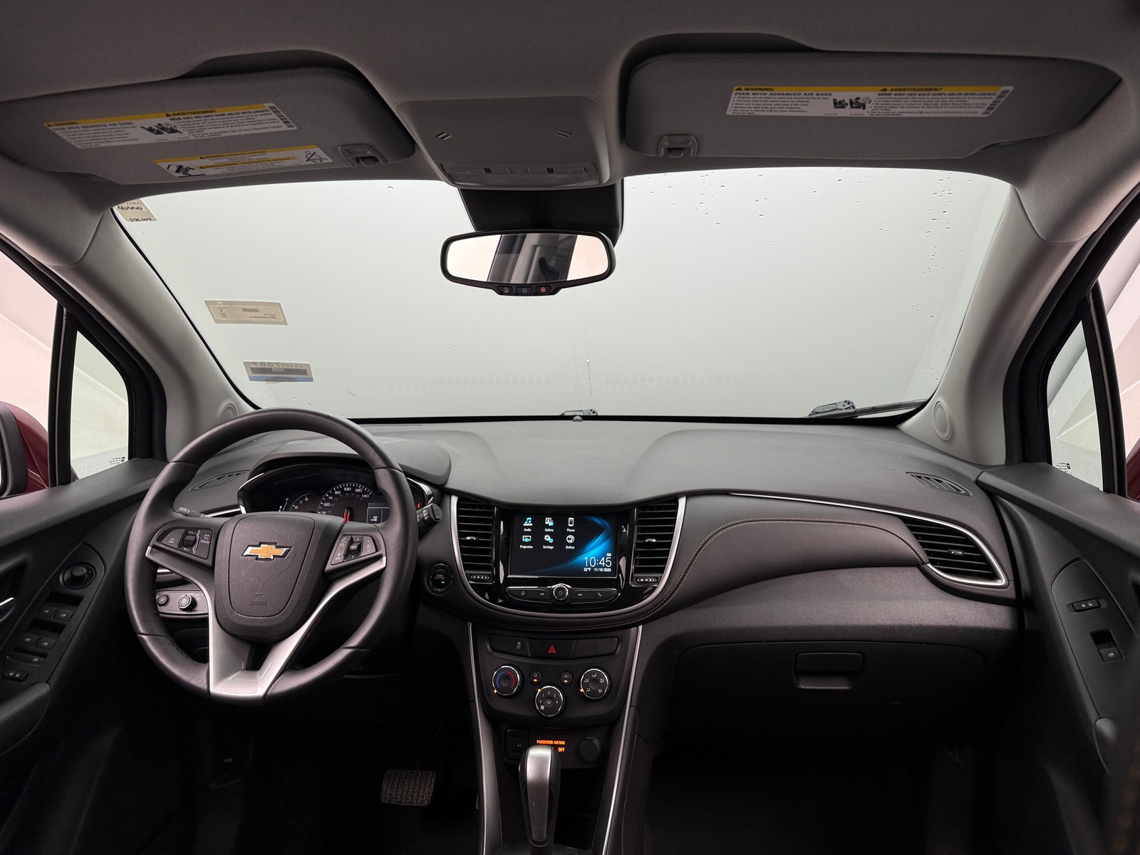 Thumbnail: 2017 Chevrolet Trax - 3