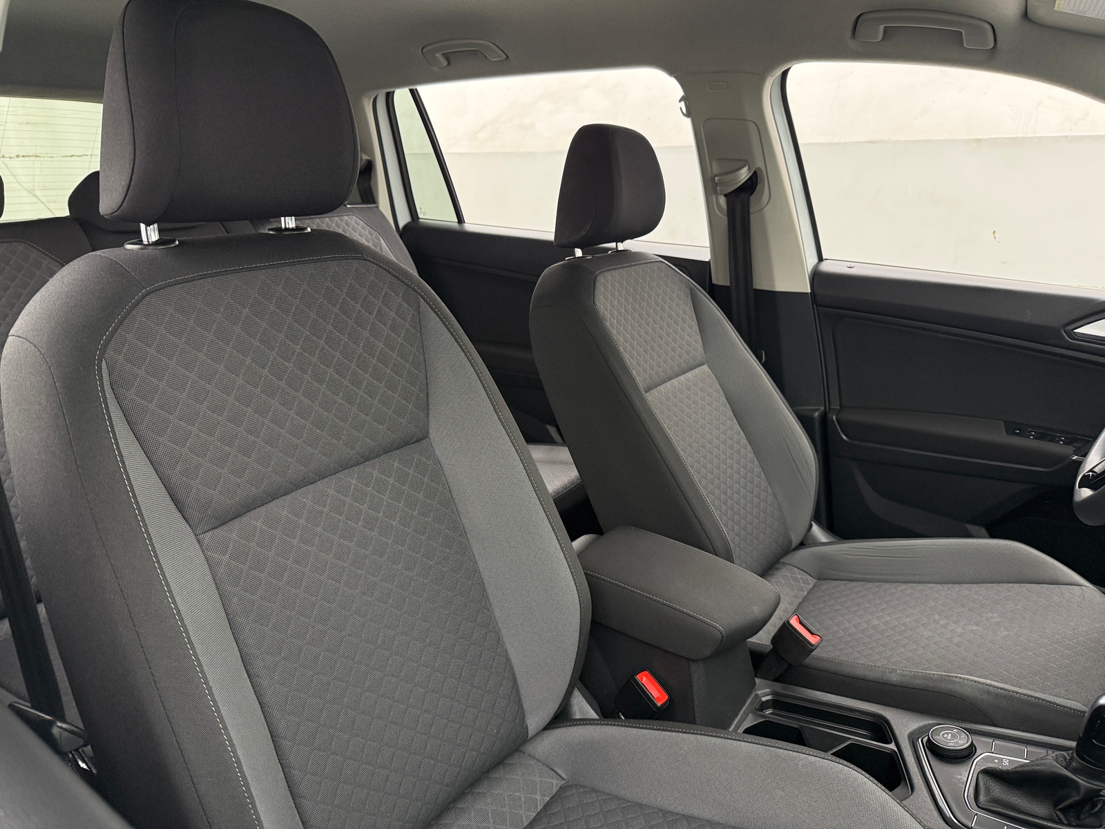 Thumbnail: 2020 Volkswagen Tiguan - 2