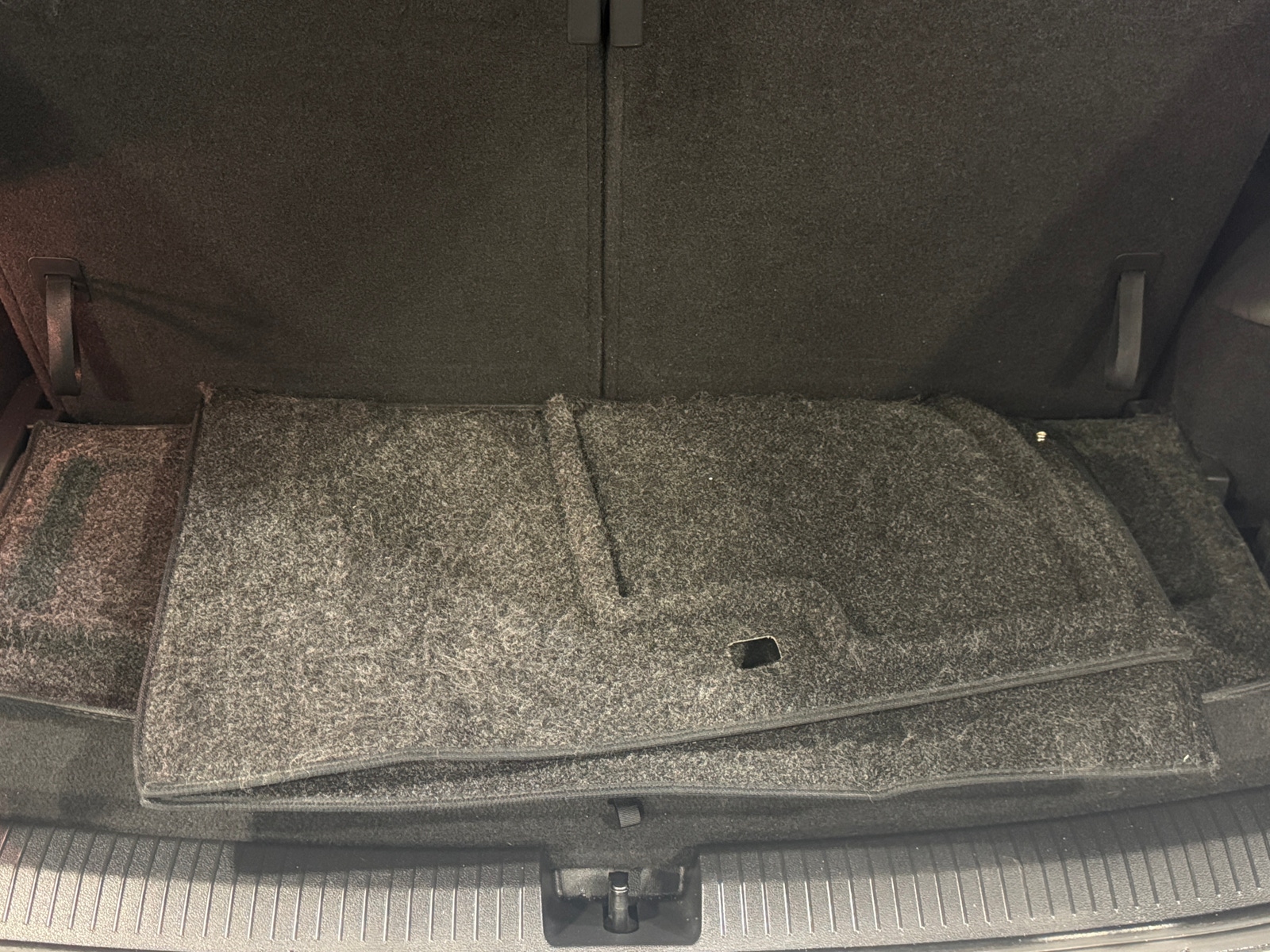 Thumbnail: 2020 Volkswagen Tiguan - 7