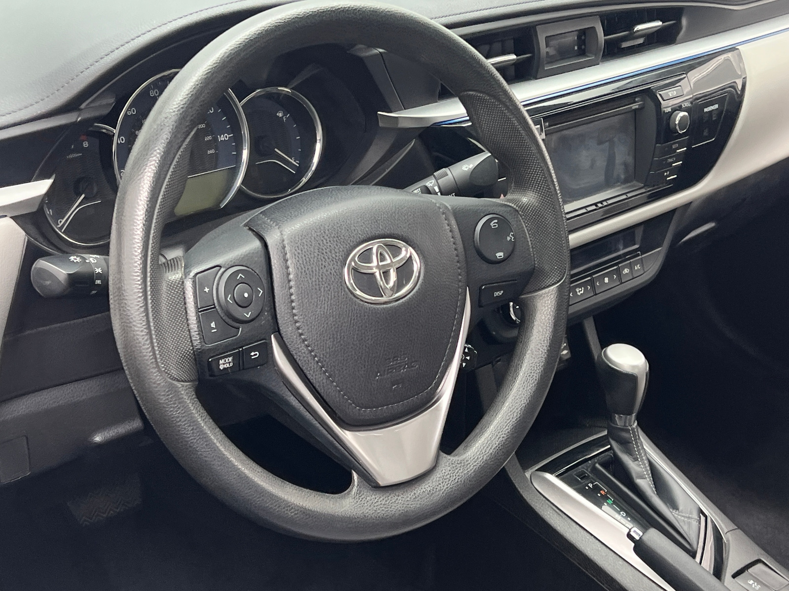 Thumbnail: 2015 Toyota Corolla - 5