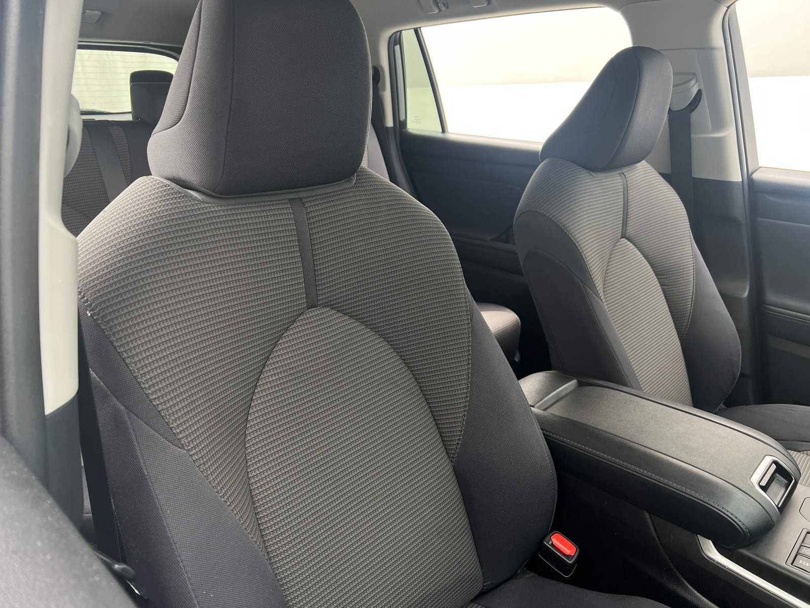 Thumbnail: 2023 Toyota Highlander - 2