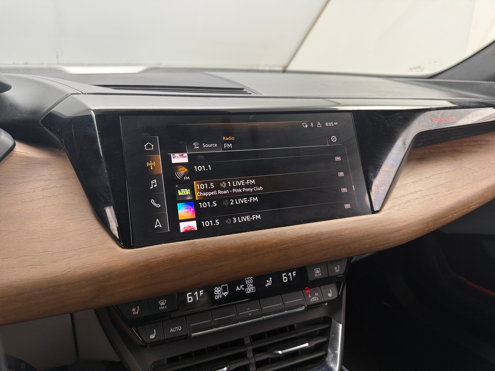 Thumbnail: 2022 Audi e-tron GT - 3