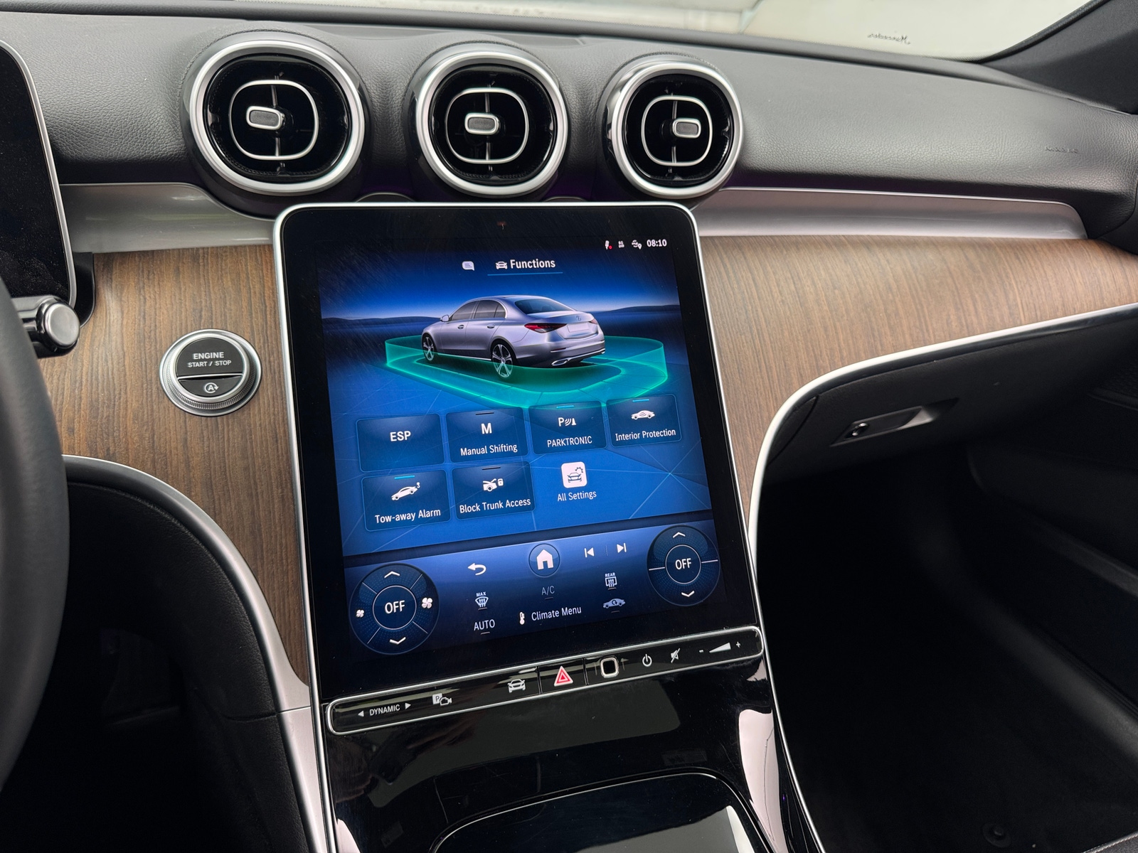 Thumbnail: 2025 Mercedes-Benz C-Class - 3