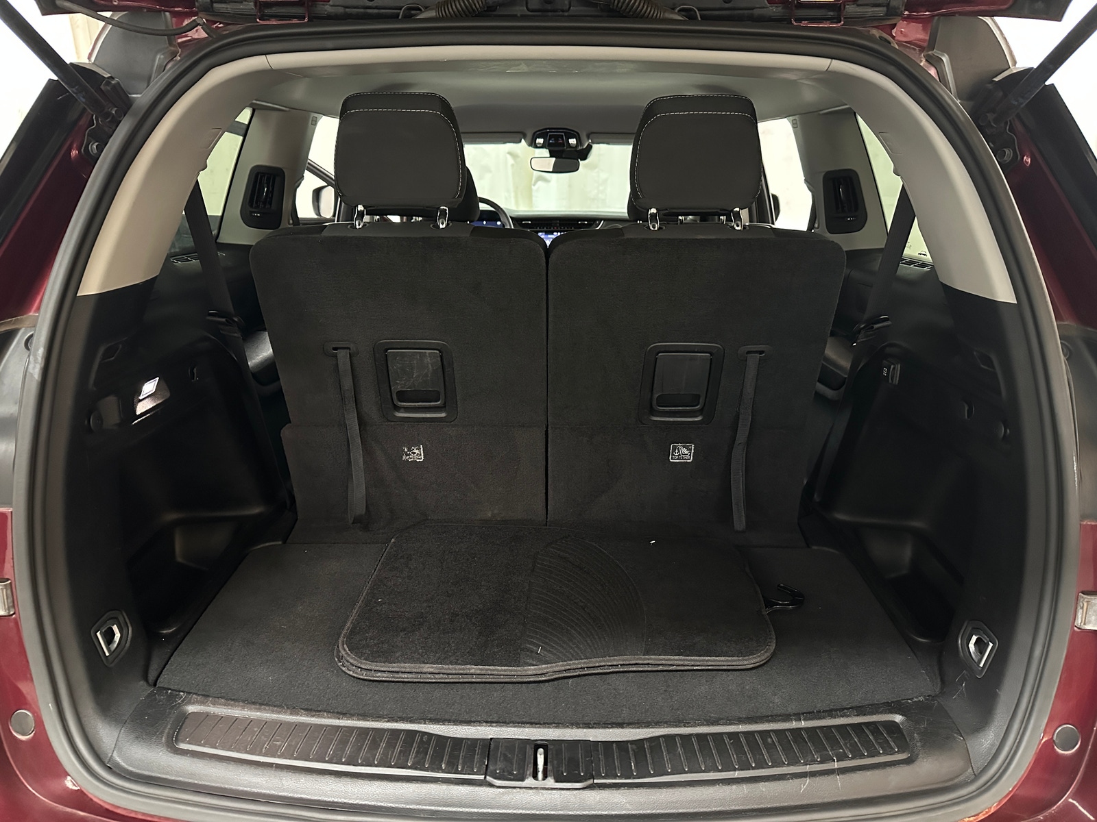 Thumbnail: 2023 Jeep Grand Cherokee L - 7